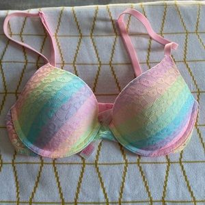 PINK Wear Everywhere T-shirt lightly-lined bra, 32B